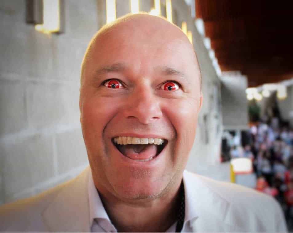 acteur Iwan op beurs undercover interactief